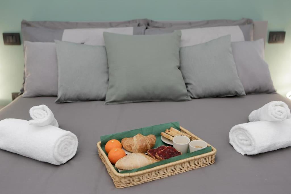 *New Attic*-Lucca Citycenter-Balcony-Netflix Bagian luar foto