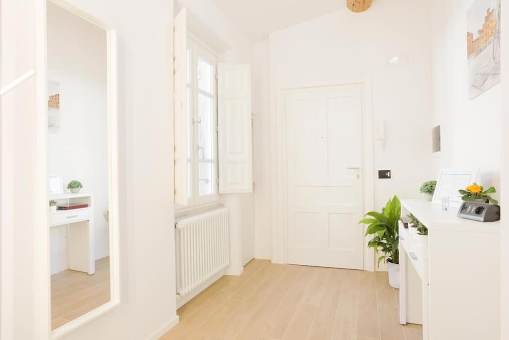 *New Attic*-Lucca Citycenter-Balcony-Netflix Bagian luar foto